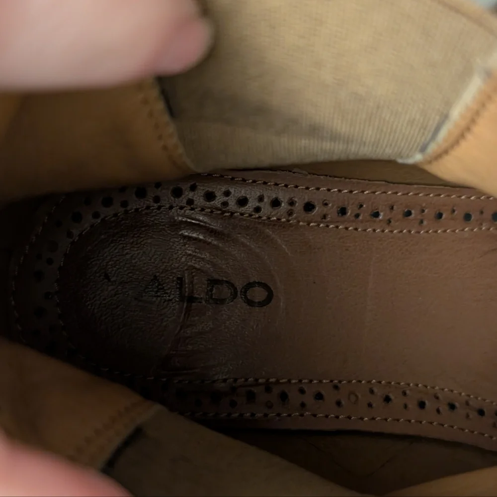 ALDO‎ Men's Tan Suede Chelsea Boots Size 8